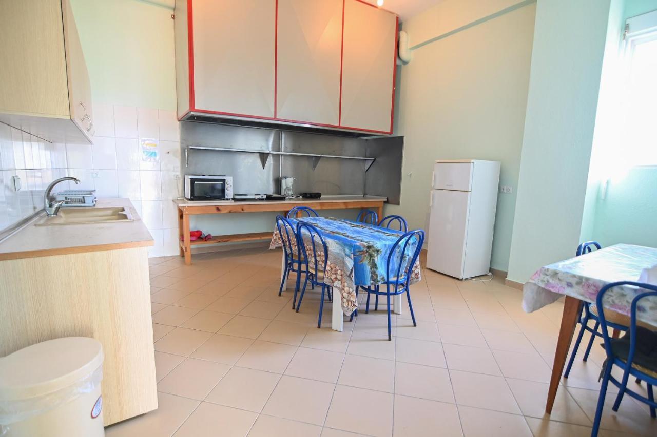 Greece Asprovalta Rooms Accomodation Apartment Hotel Petalo Eksteriør billede