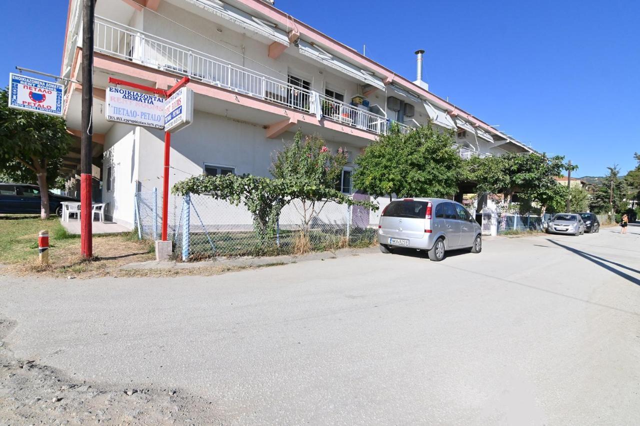 Greece Asprovalta Rooms Accomodation Apartment Hotel Petalo Eksteriør billede